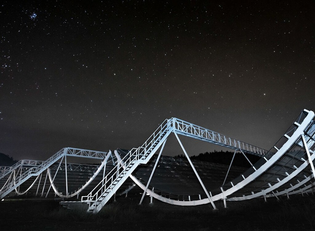 Hemos detectado una misteriosa y potentísima señal de radio de una galaxia cercana. Y su origen es un completo enigma